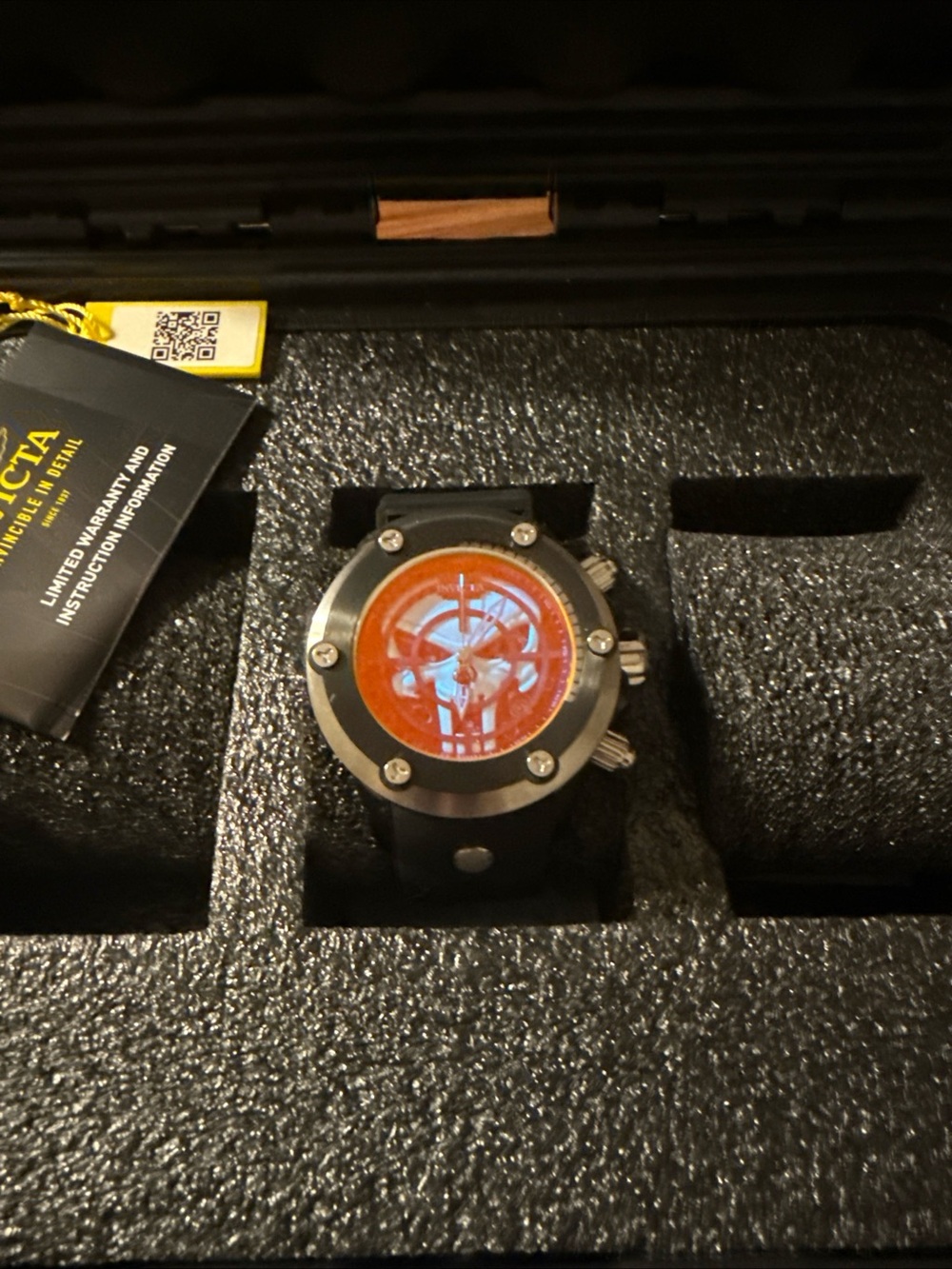 Invicta Marvel Punisher watch 59/3000 Limited Edition W/ 3 Slot Case